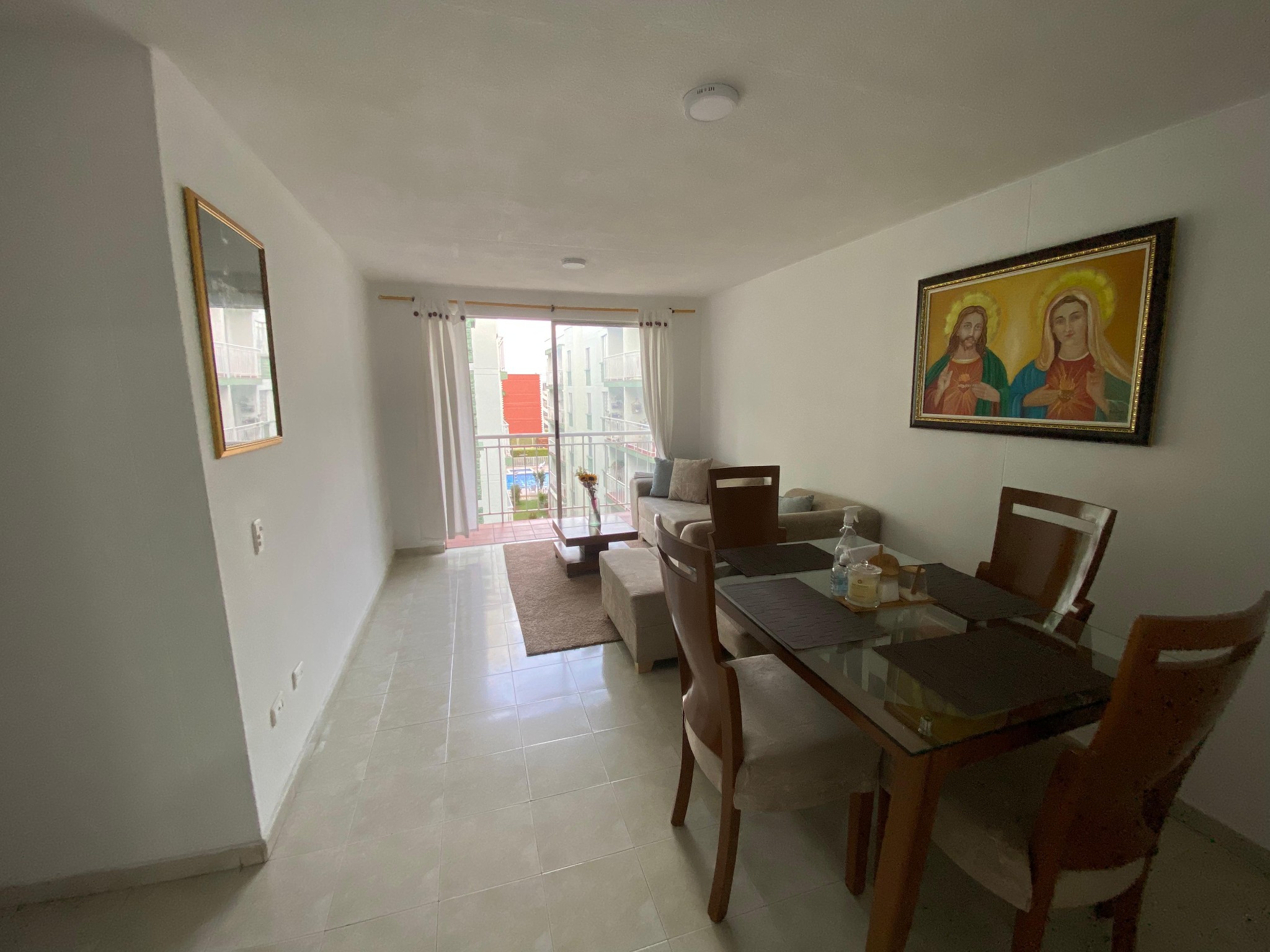 Apartamento en venta en El Refugio, Cali · foto 2 de 24