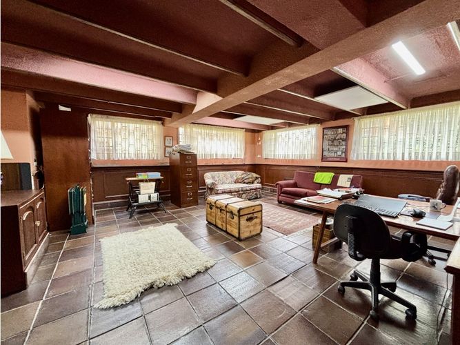 Casa de 3 alcobas en venta en Santa Barbara, Bogotá, 408 m² · foto 5 de 16