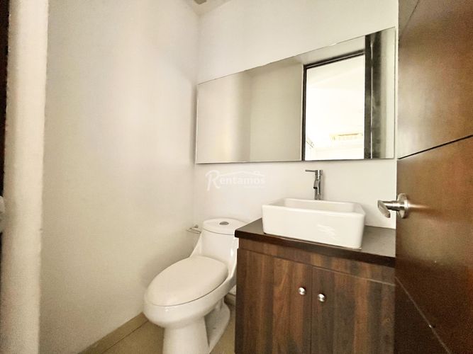 Oficina en arriendo en Milla De Oro, Medellín, 83 m² · foto 10 de 20