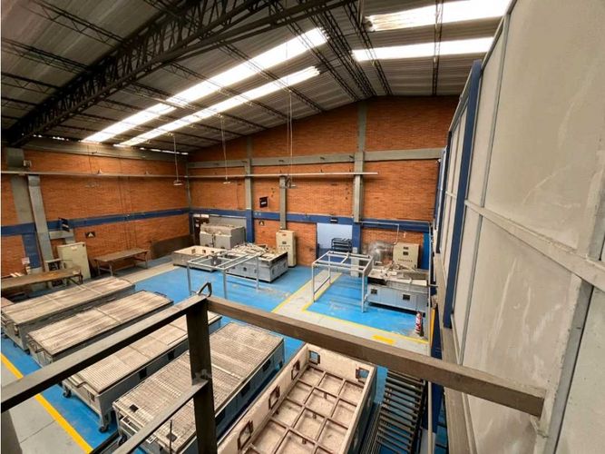 Bodega en arriendo en Siberia, Cota, 1300 m² · foto 5 de 12