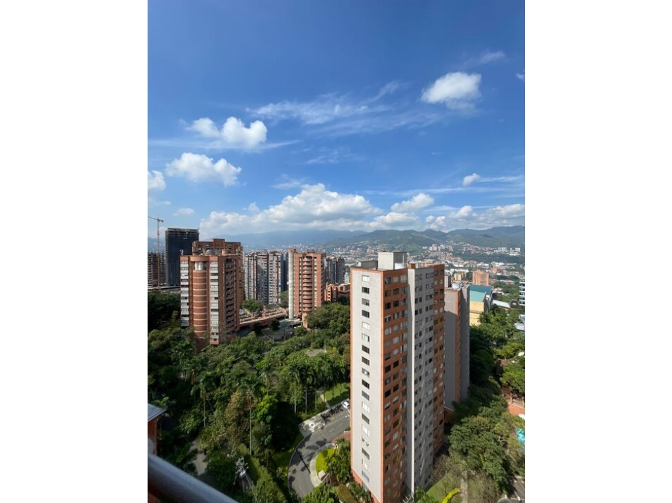 Apartamento en arriendo en Los Balsos, Medellín · foto 8 de 16