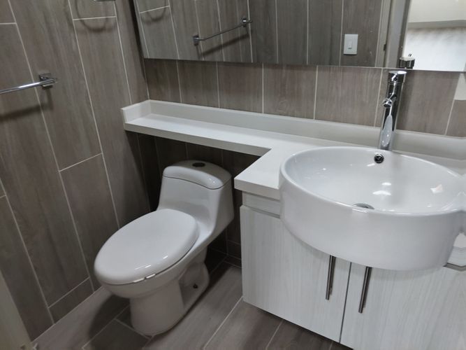 Apartamento en venta en Lagos De Cordoba, Bogotá · foto 7 de 24