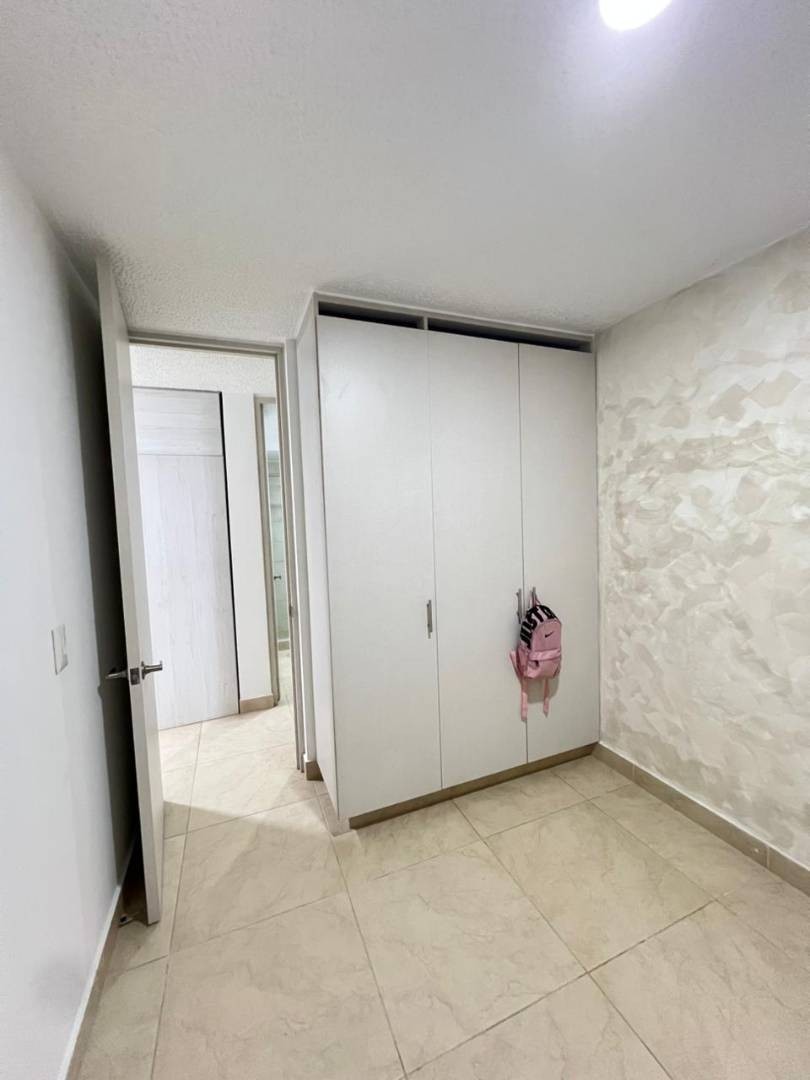 Apartamento en venta en El Poblado Ii Etapa, Pereira · foto 5 de 14