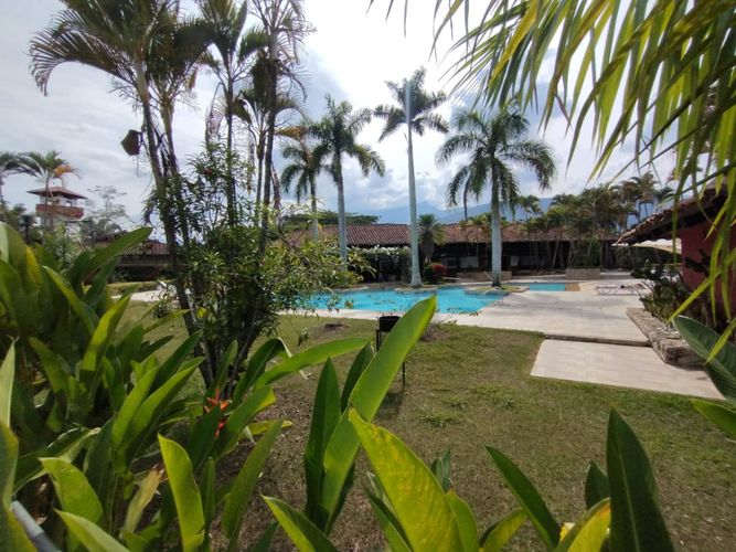 Casa de 3 alcobas en venta en Las Mercedes, Jamundí, 1501 m² · foto 2 de 23