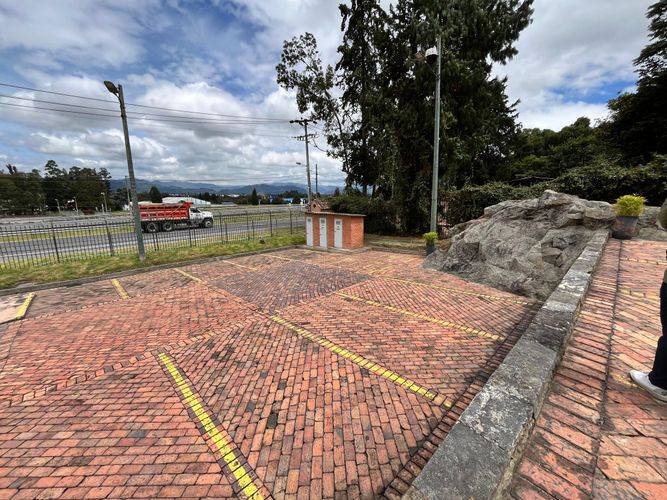 Edificio en arriendo en Fusca, Chía, 2000 m² · foto 3 de 23