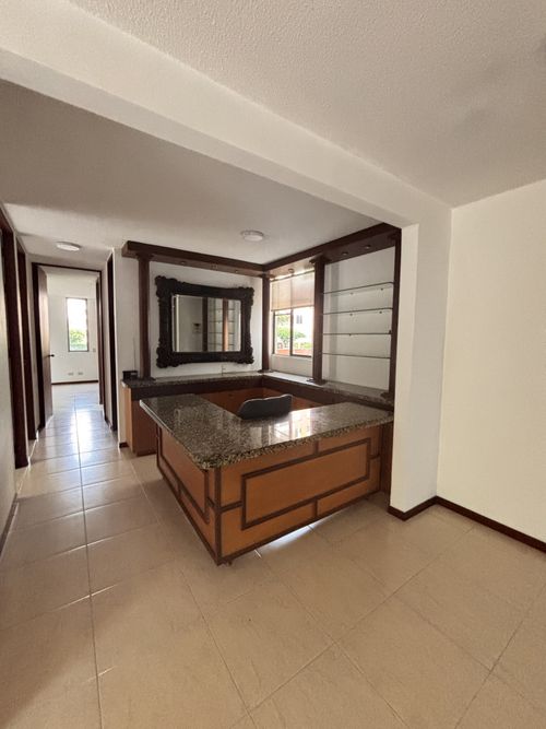 Apartamento en venta en El Ingenio, Cali · foto 3 de 19