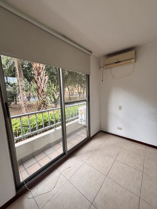 Apartamento en venta en El Ingenio, Cali · foto 7 de 19