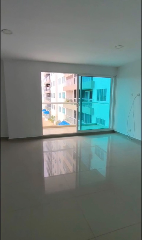 Apartamento en venta en Crespo, Cartagena · foto 2 de 12