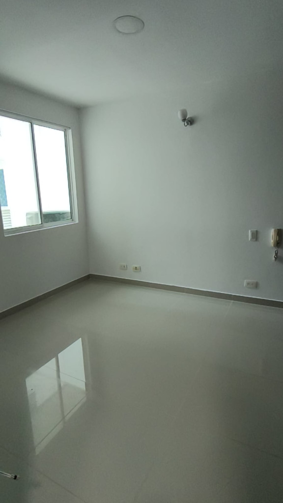 Apartamento en venta en Crespo, Cartagena · foto 7 de 12