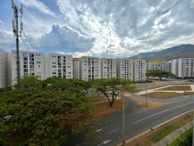 Apartamento de 3 alcobas en venta en Arroyohondo, Yumbo, 60 m² · foto 3 de 18