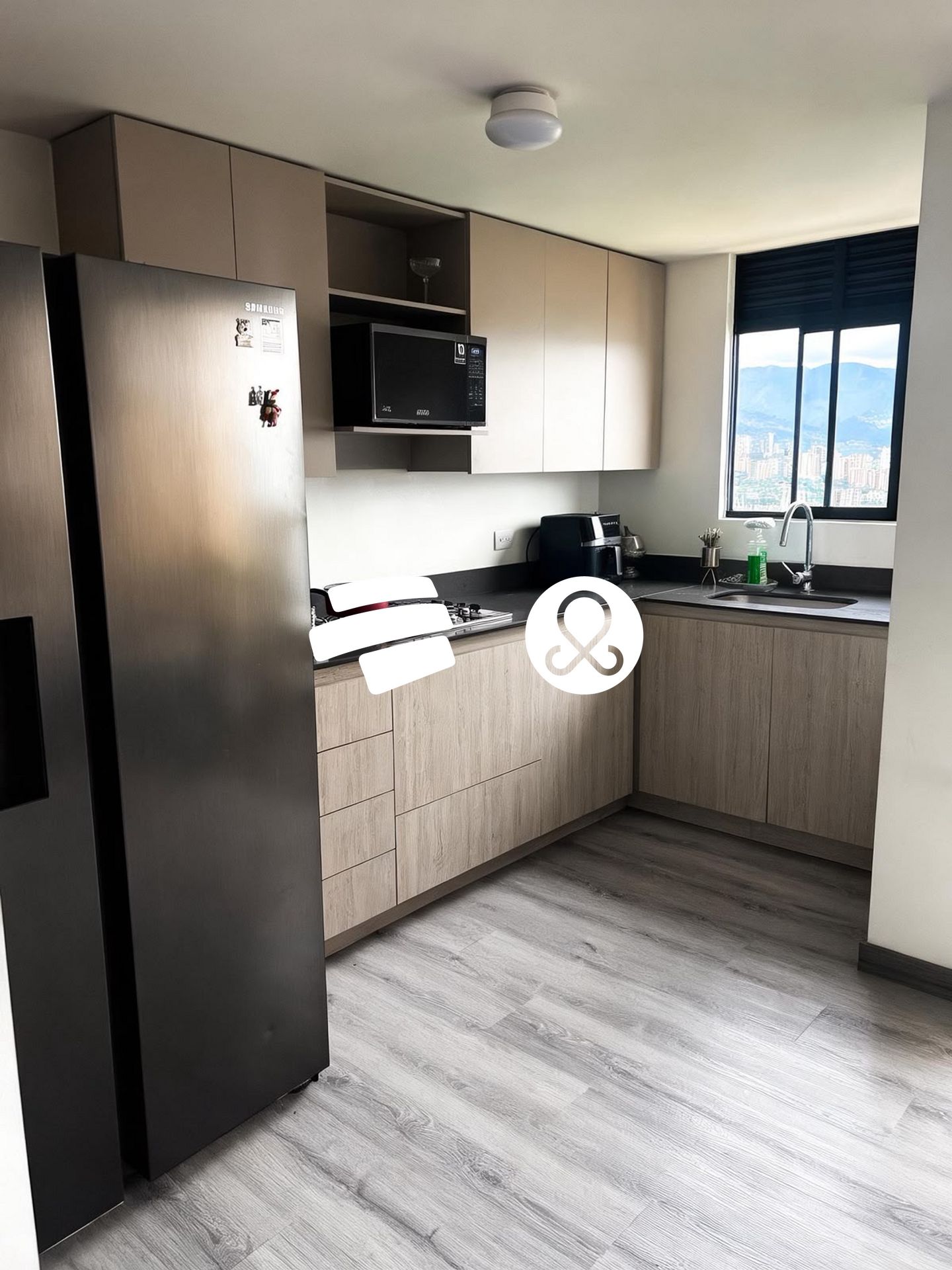 Apartamento en venta en El Poblado, Medellín · foto 2 de 23