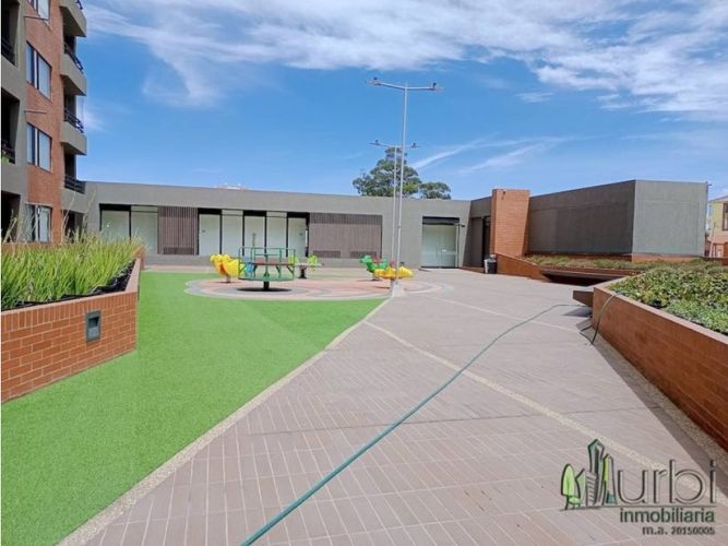 Apartamento de 3 alcobas en venta en El Redil, Bogotá, 102 m² · foto 14 de 18