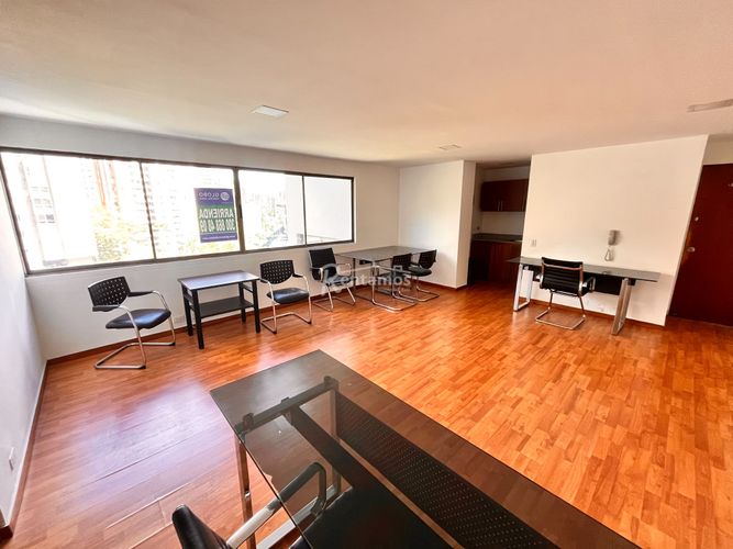 Oficina en arriendo en El Tesoro, Medellín, 54 m² · foto 4 de 20