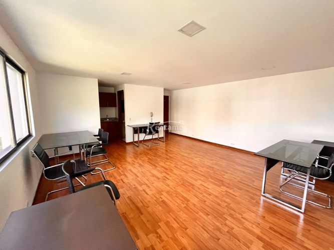 Oficina en arriendo en El Tesoro, Medellín, 54 m² · foto 5 de 20
