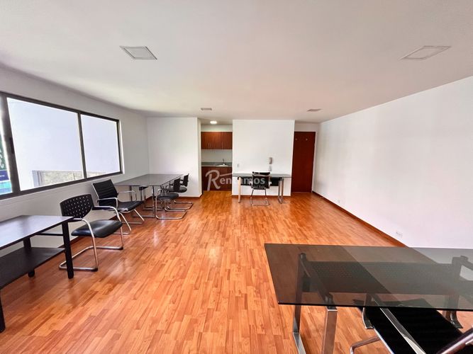 Oficina en arriendo en El Tesoro, Medellín, 54 m² · foto 8 de 20