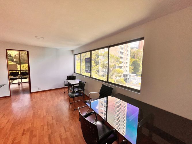Oficina en arriendo en El Tesoro, Medellín, 54 m² · foto 13 de 20