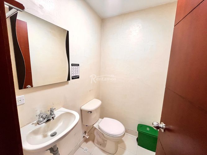 Oficina en arriendo en El Tesoro, Medellín, 54 m² · foto 17 de 20