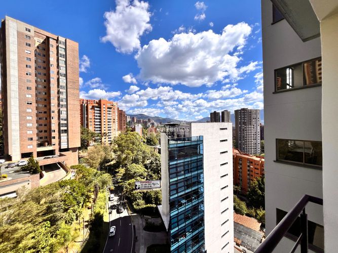 Oficina en arriendo en El Tesoro, Medellín, 54 m² · foto 19 de 20