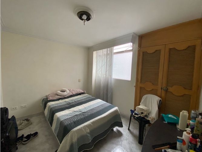 Apartamento de 3 alcobas en arriendo en La Castellana, Medellín, 90 m² · foto 2 de 5