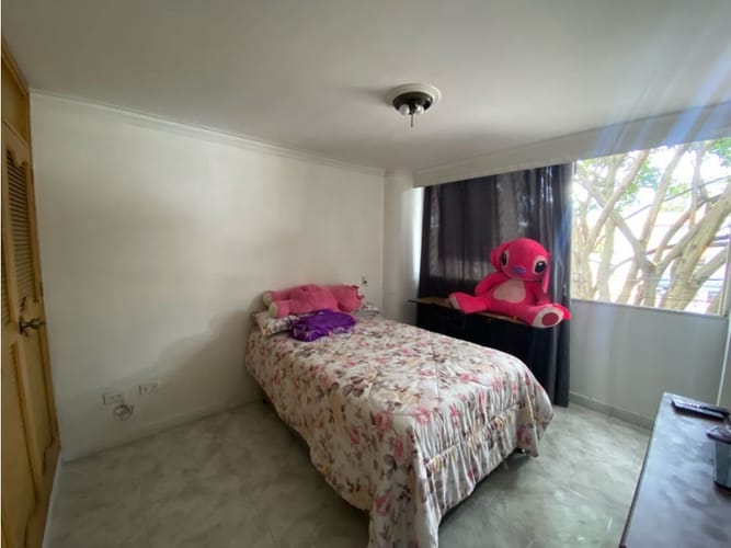 Apartamento de 3 alcobas en arriendo en La Castellana, Medellín, 90 m² · foto 4 de 5