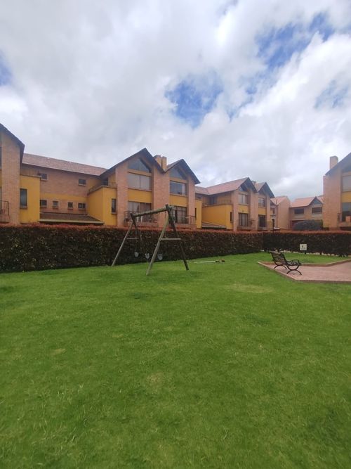 Casa de 5 alcobas en venta en La Estrella, Chía, 300 m² · foto 8 de 24