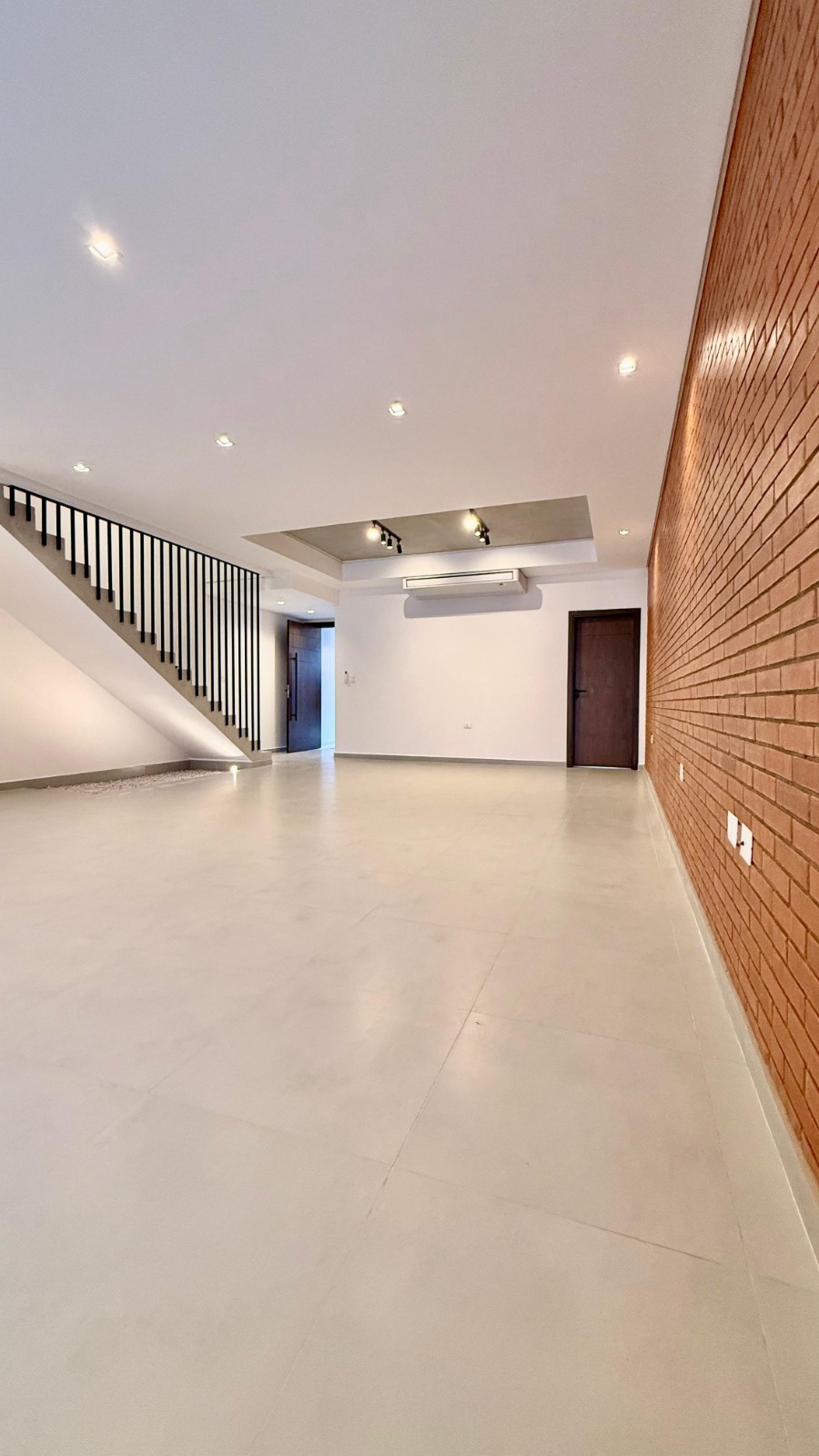 Alquilo moderna Casa en Luque — foto 2