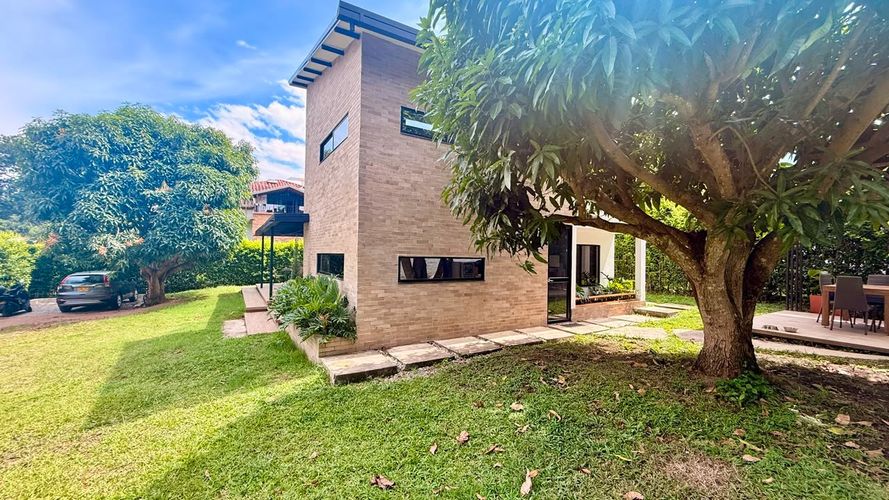 Casa de 3 alcobas en venta en La Españolita, Piedecuesta, 800 m² · foto 2 de 24