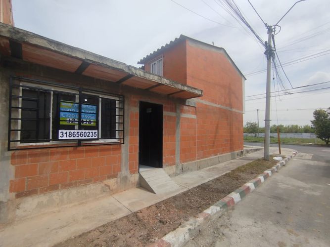 Casa de 3 alcobas en venta en El Carmelo, Candelaria, 75 m² · foto 3 de 17