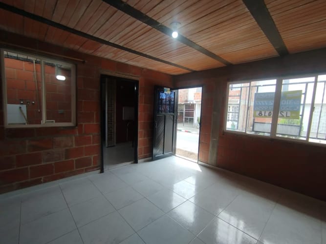 Casa de 3 alcobas en venta en El Carmelo, Candelaria, 75 m² · foto 5 de 17
