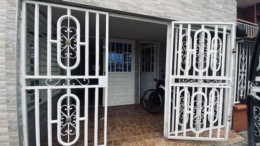 Casa de 3 alcobas en venta en Ciudad Cordoba, Palmira, 150 m² · foto 2 de 15