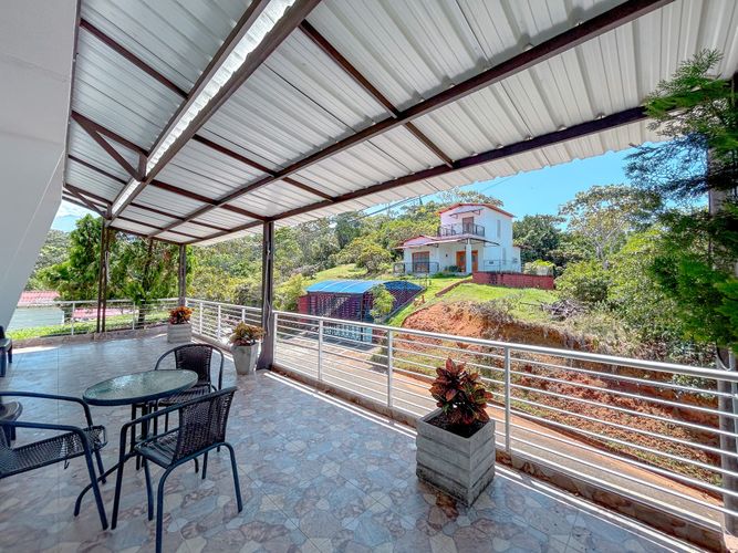 Casa de 5 alcobas en venta en Las Mercedes, Jamundí, 420 m² · foto 16 de 18