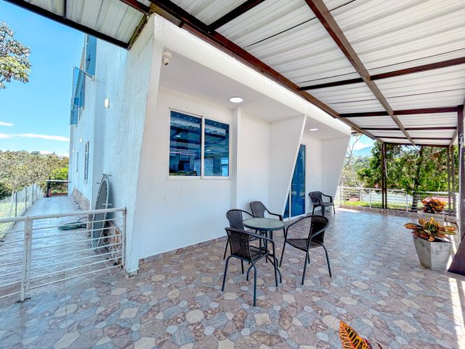 Casa de 5 alcobas en venta en Las Mercedes, Jamundí, 420 m² · foto 17 de 18