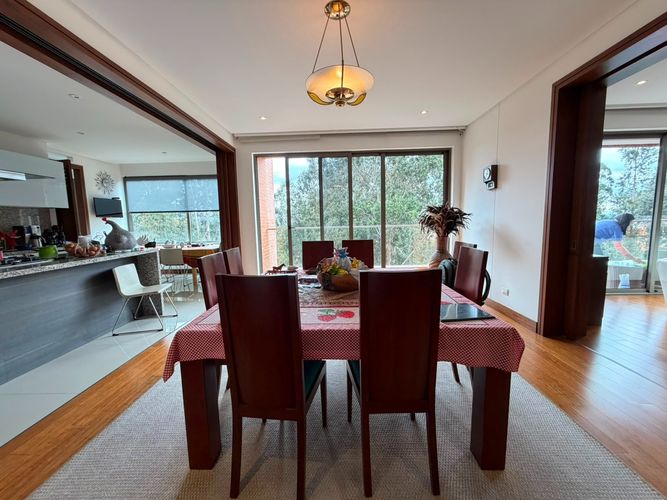 Apartamento de 3 alcobas en venta en Usaquen, Bogotá, 307 m² · foto 3 de 22