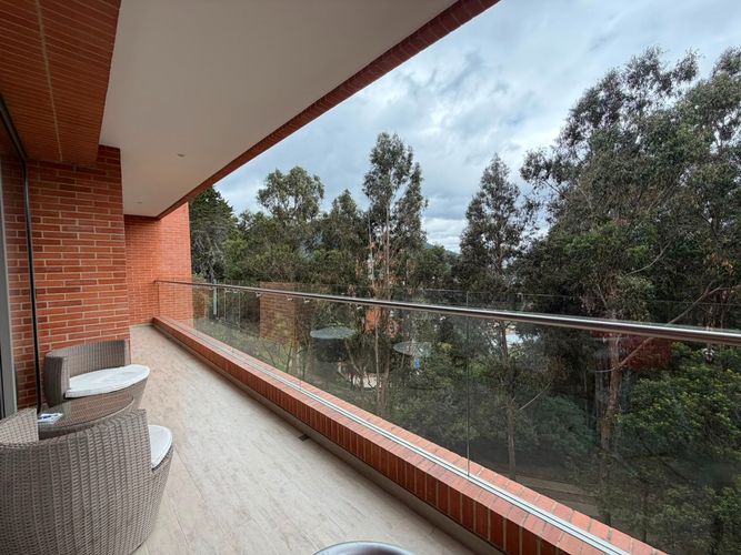 Apartamento de 3 alcobas en venta en Usaquen, Bogotá, 307 m² · foto 5 de 22