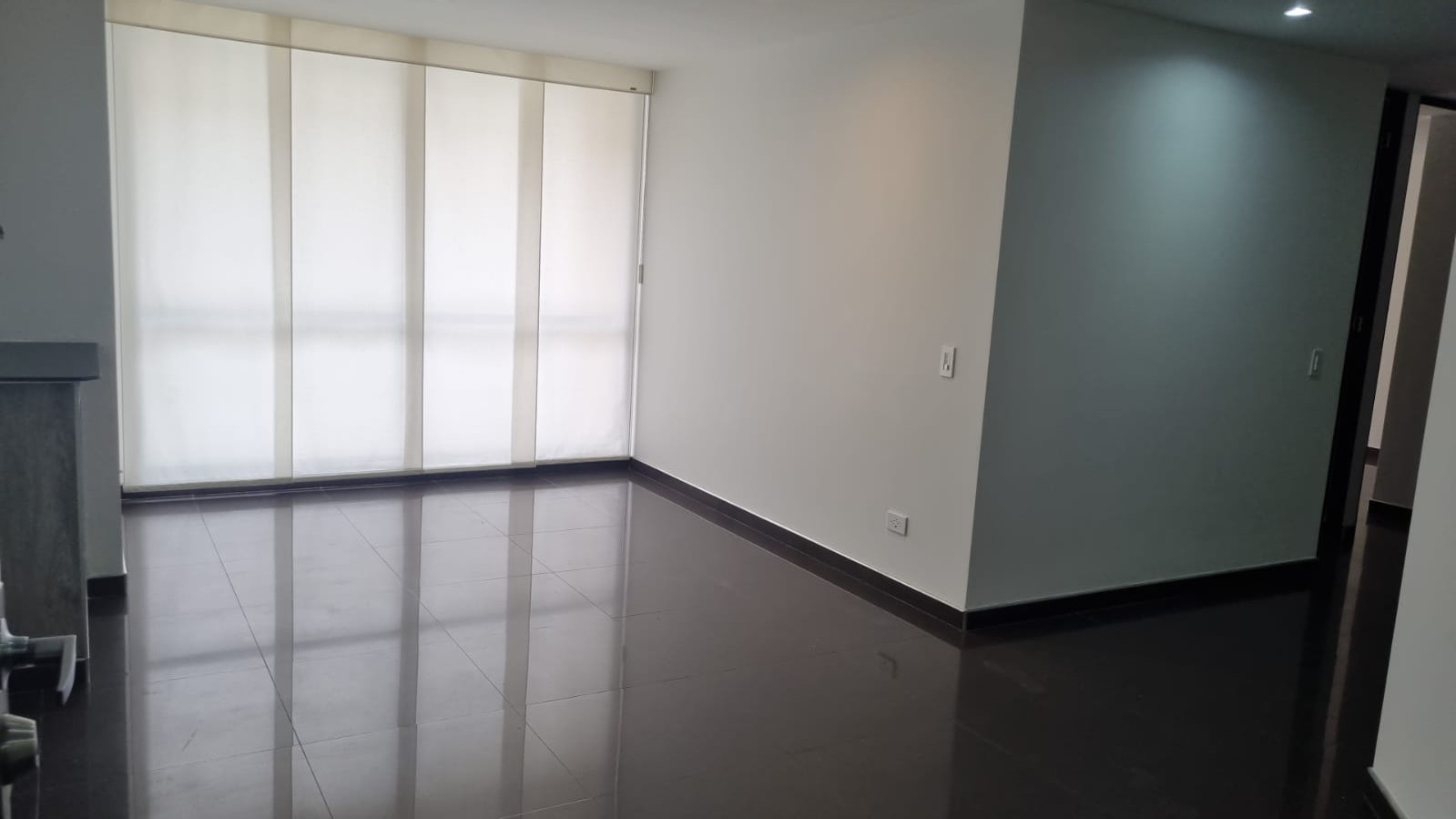 Apartamento en arriendo en Los Cedritos, Bogotá · foto 3 de 24