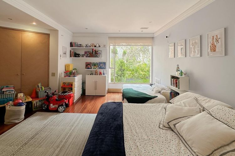 Apartamento de 4 alcobas en venta en Santa Barbara Oriental, Bogotá, 404 m² · foto 16 de 24