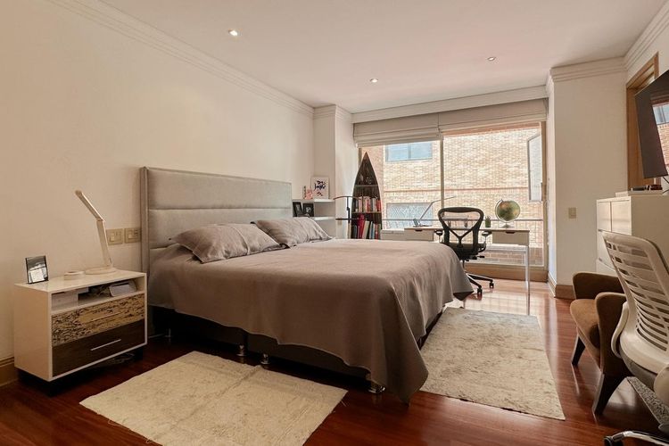 Apartamento de 4 alcobas en venta en Santa Barbara Oriental, Bogotá, 404 m² · foto 20 de 24