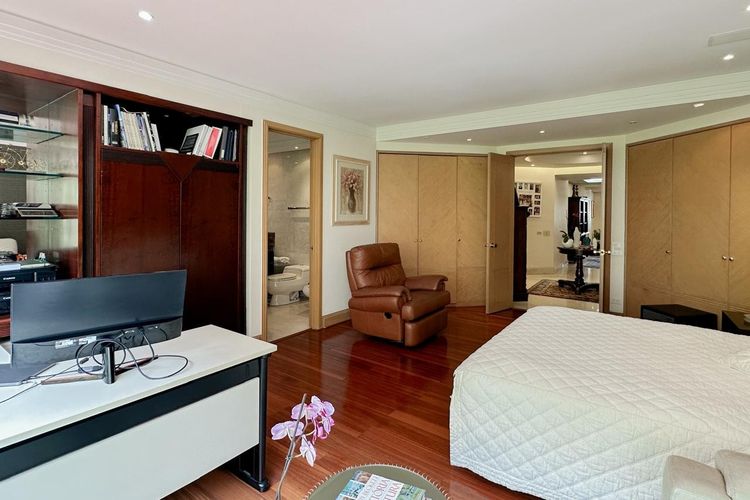 Apartamento de 4 alcobas en venta en Santa Barbara Oriental, Bogotá, 404 m² · foto 22 de 24