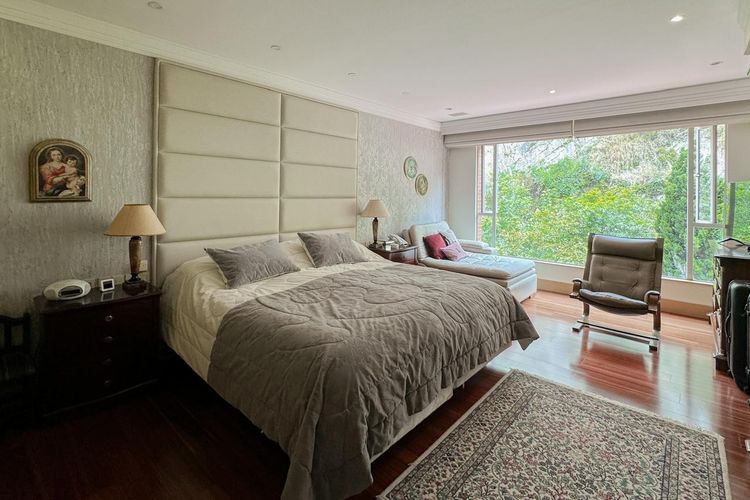 Apartamento de 4 alcobas en venta en Santa Barbara Oriental, Bogotá, 404 m² · foto 10 de 24
