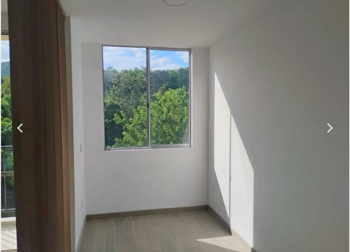 Apartamento de 2 alcobas en venta en Santander, Girardot, 62 m² · foto 12 de 23