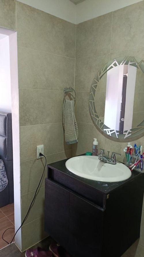 Casa de 3 alcobas en venta en Candelaria, 49 m² · foto 11 de 18