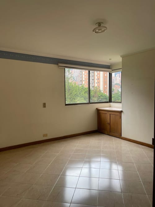 Apartamento de 4 alcobas en venta en Castropol, Medellín, 200 m² · foto 4 de 20