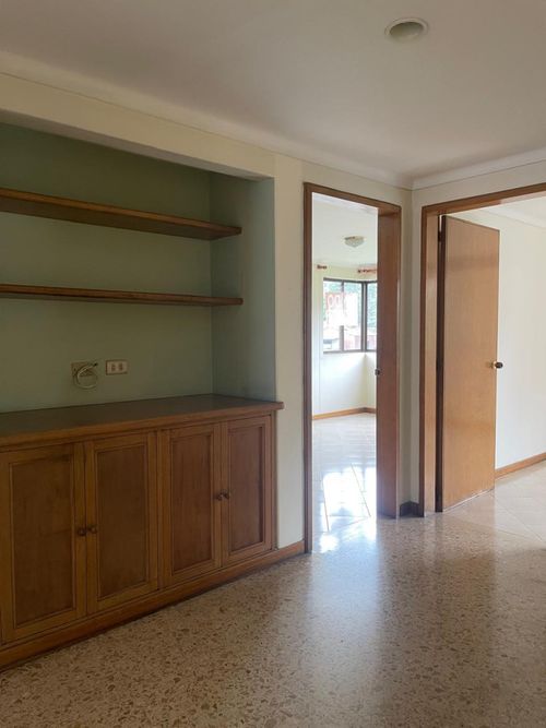 Apartamento de 4 alcobas en venta en Castropol, Medellín, 200 m² · foto 11 de 20