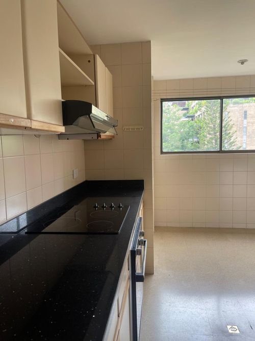 Apartamento de 4 alcobas en venta en Castropol, Medellín, 200 m² · foto 13 de 20