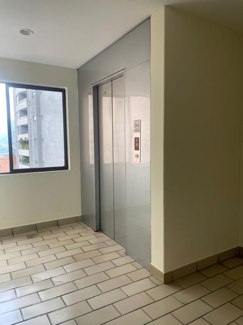 Apartamento de 4 alcobas en venta en Castropol, Medellín, 200 m² · foto 17 de 20