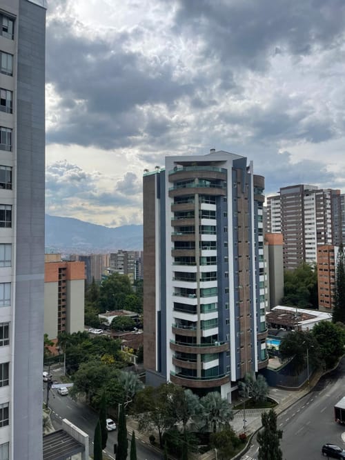 Apartamento de 4 alcobas en venta en Castropol, Medellín, 200 m² · foto 19 de 20