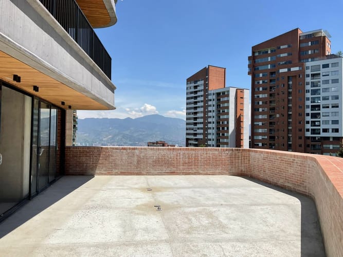 Apartamento de 2 alcobas en venta en El Poblado, Medellín, 170 m² · foto 15 de 24