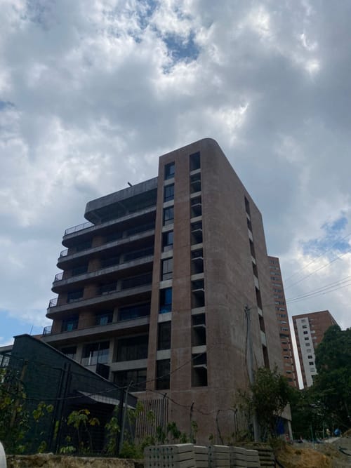 Apartamento de 2 alcobas en venta en El Poblado, Medellín, 170 m² · foto 18 de 24