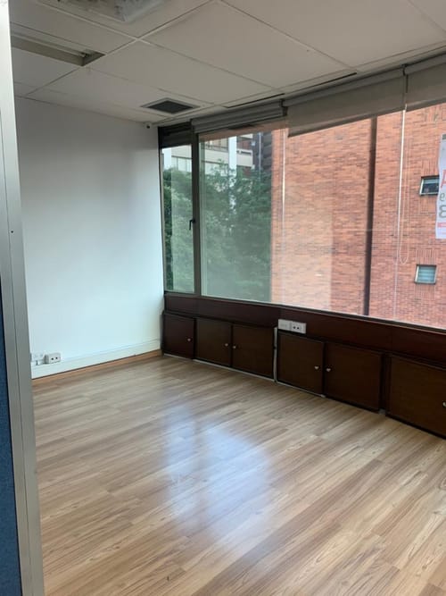 Oficina en arriendo en Los Balsos, Medellín, 53 m² · foto 2 de 13