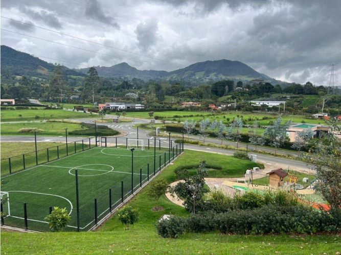 Lote en venta en San Gerardo, La Ceja, 2800 m² · foto 3 de 8